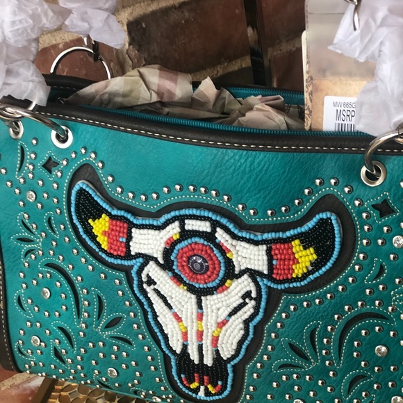 Montana West Beaded Steer Head Concealed Carry - Picture 2 of 8